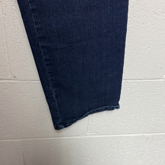 Gloria Vanderbilt Women's Dark Blue Amanda Jeans - Picture 9 of 13